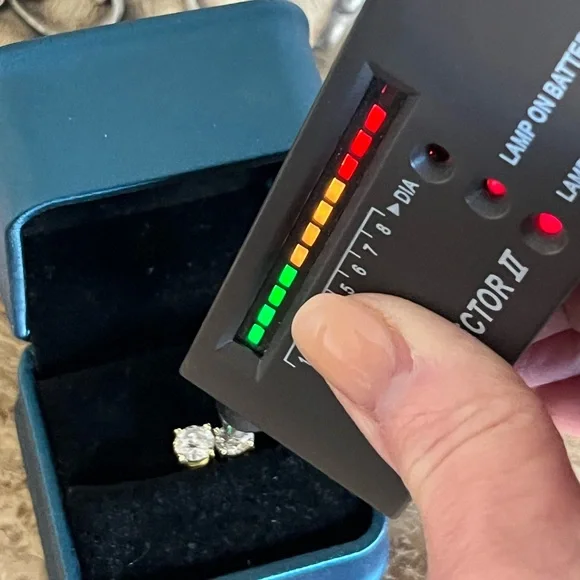 Moissanite yellow over 925 SS stud earrings - Picture 6 of 6